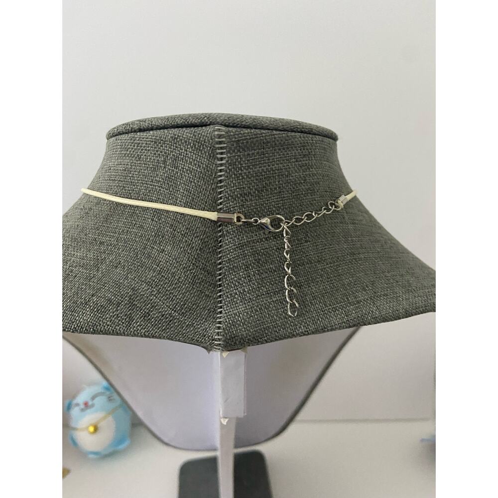 cross pendant necklace - Picture 5 of 5